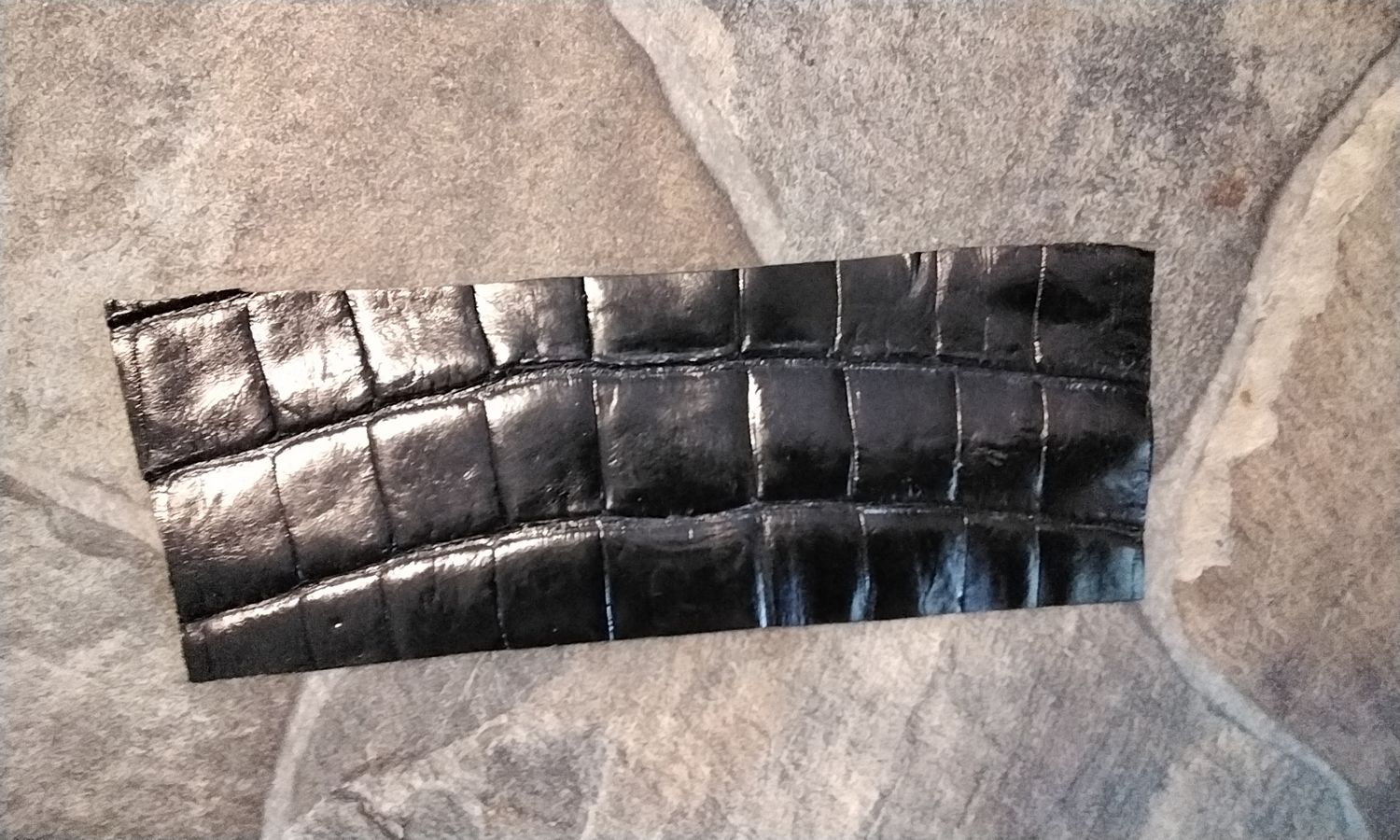 Alligator Skin Piece Soft Tanned From Fla USA Lot # Black that measures about 8 3/4&quot; by 3 1/8&quot;