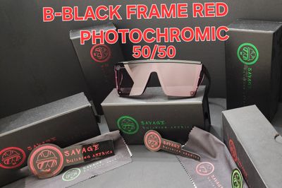 B-BLACK FRAME - RED PHOTOCHROMIC 50/50 Z87.1