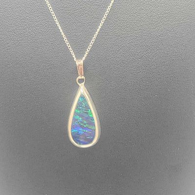 60.00  GILDSEN OPAL NECKLACE