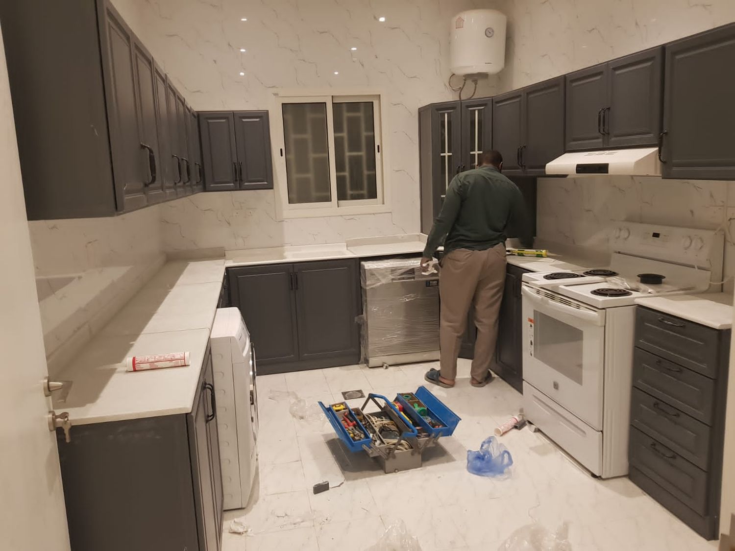 مطابخ معدله مقاسات حسب الطلب