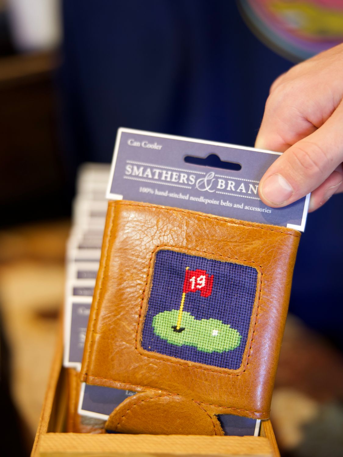 19th Hole Needlepoint Can Cooler