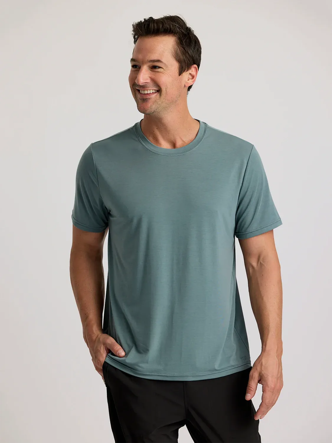 Men&#39;s Elevate Lightweight Tee