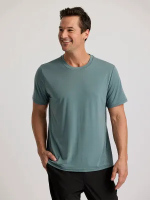 Men&#39;s Elevate Lightweight Tee