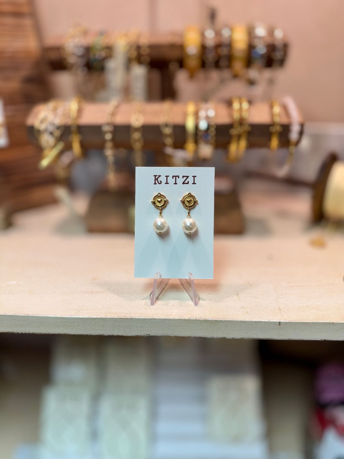 Nikki Earring