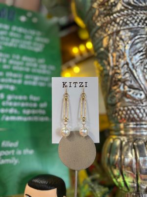 Rectangle with Pearl Drop Earring