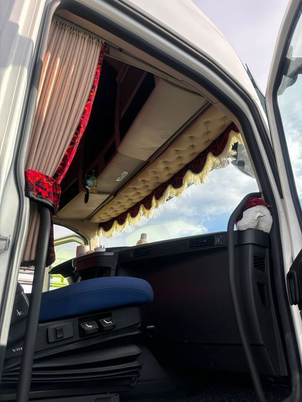 Zonneklepplaat Volvo FH4/FH5
