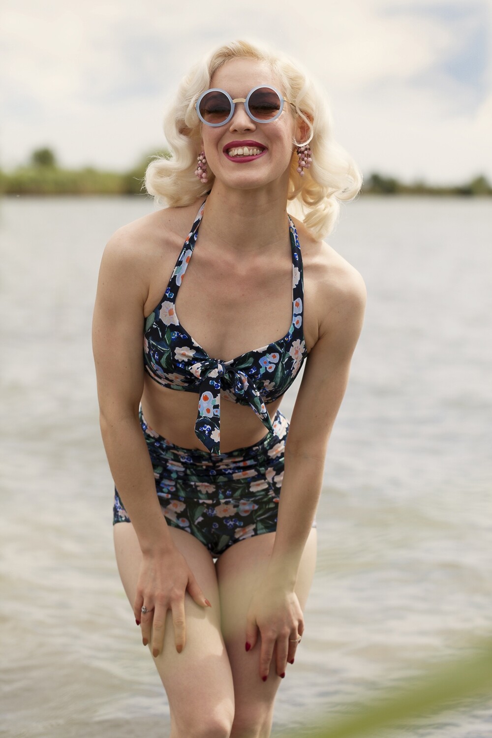 Bikini Tirza, black & blue flowers print