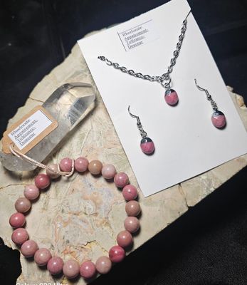 Ensemble Rhodonite