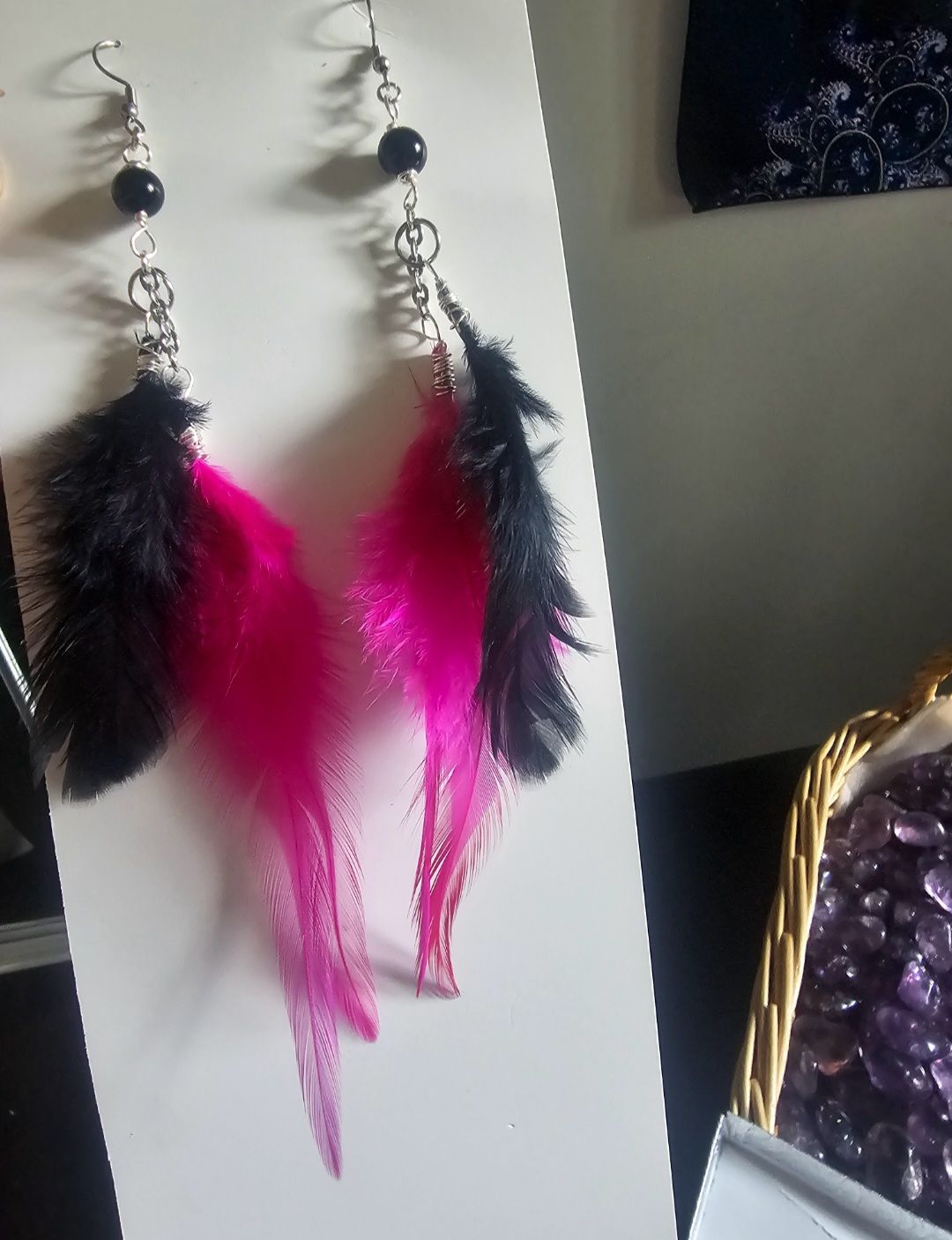 Boucles doreilles plumes fushia