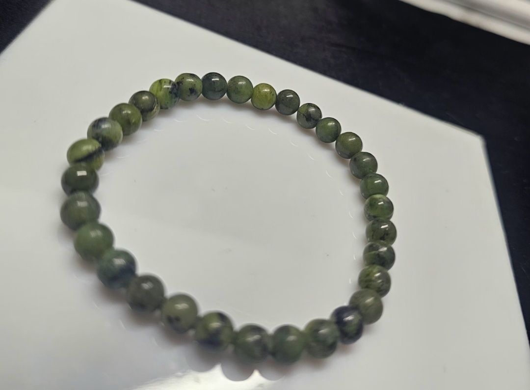 Jade canadien bracelets