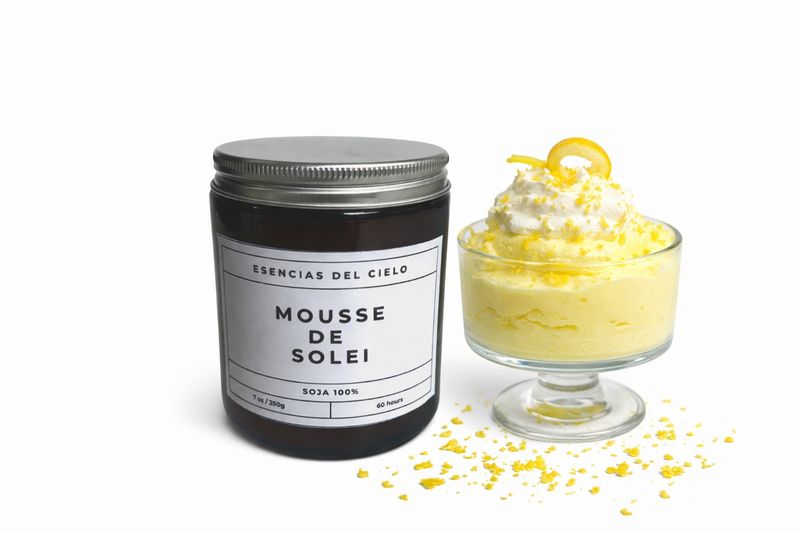 Vela “Mousse de Soleil”: el dulce despertar del sol en un pastel de limón