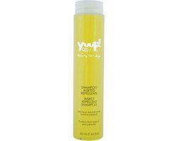 Paard met zomereczeem gewassen met Yuup natuurlijke tea tree shampoo