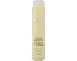 Manen en staart van paard glanzend na gebruik Yuup conditioner