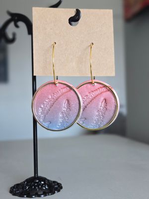 Pearlescent Pink &amp; Light Blue Ombre Plant Stamped Circles