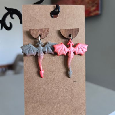 Stone &amp; Salmon Ombre Asymmetrical Small Flying Dragons