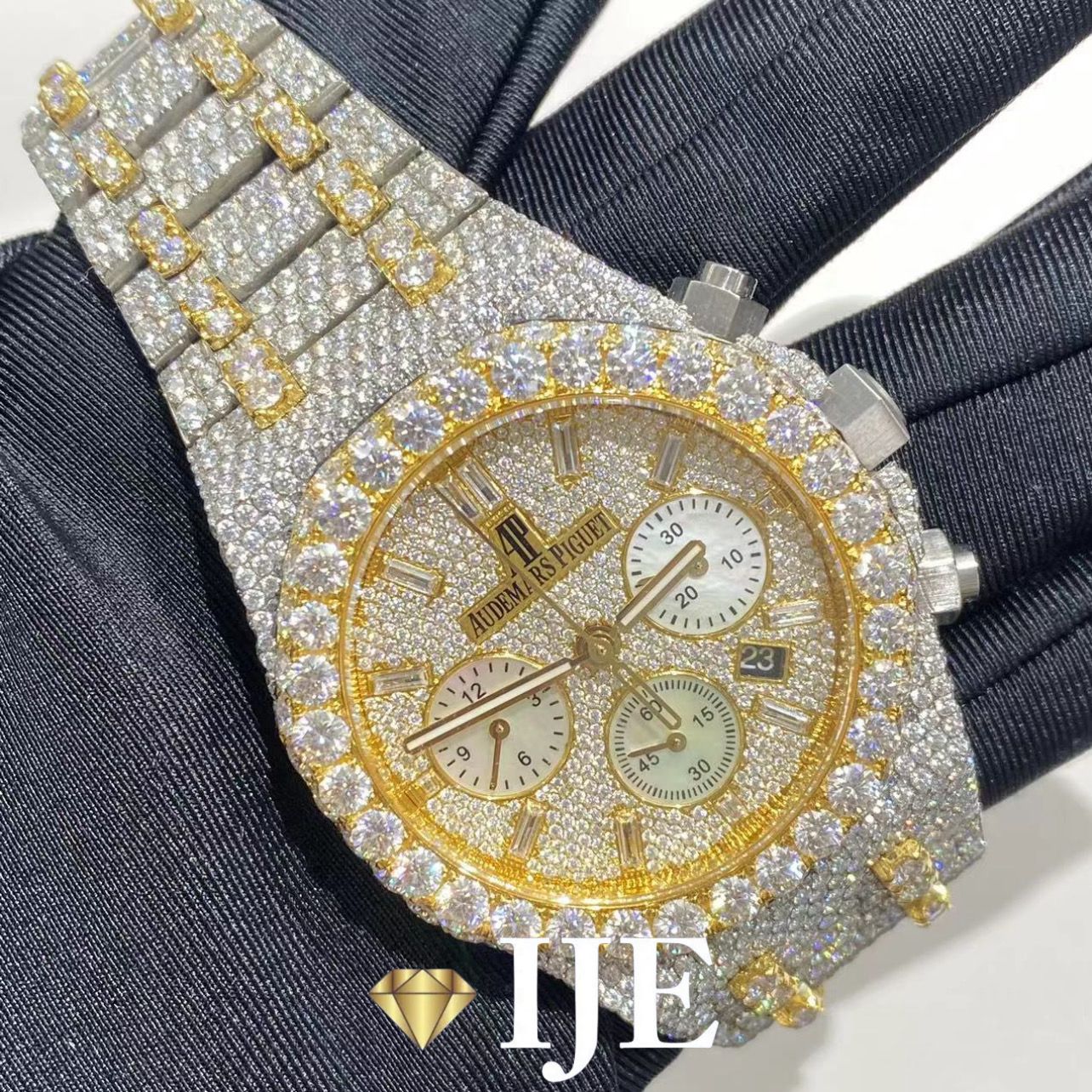 42MM 36CT VVS MOISSANITE WATCH