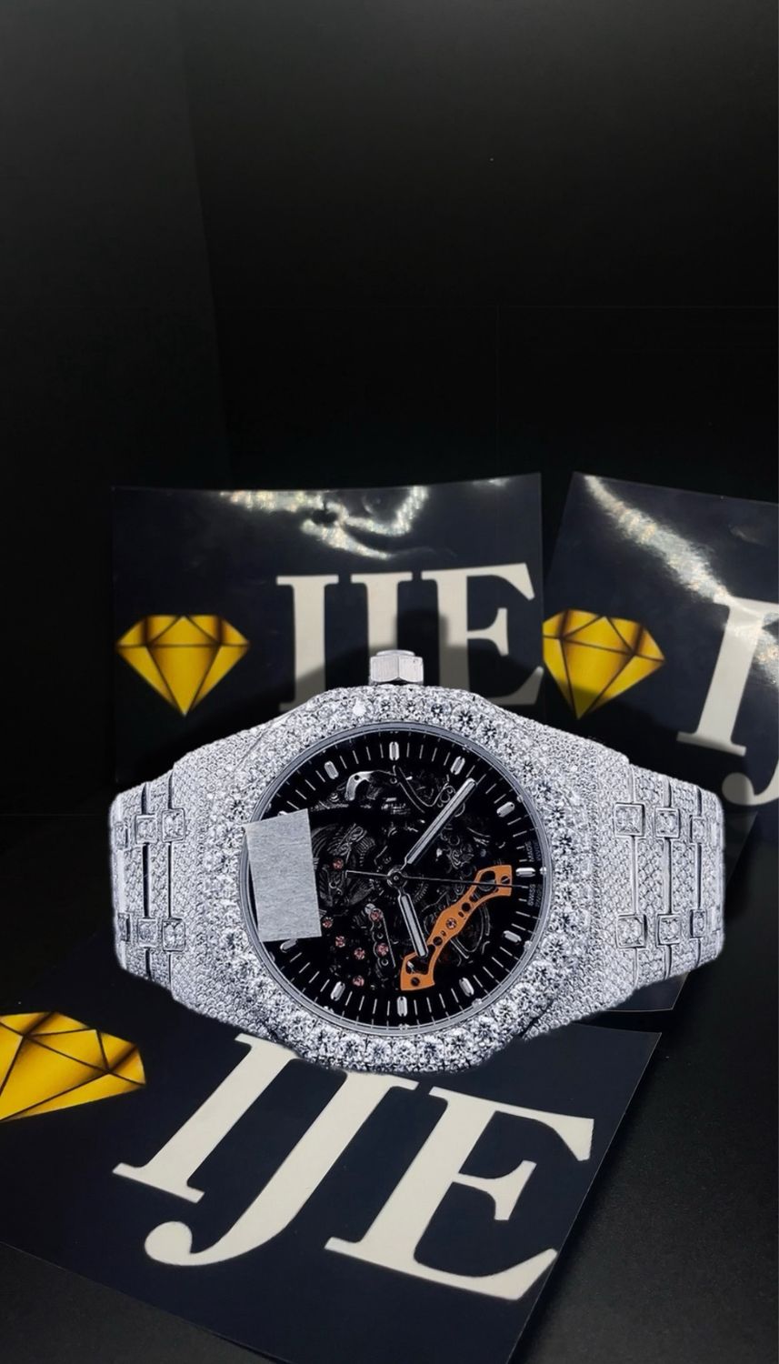 41MM 38CT VVS MOISSANITE WATCH