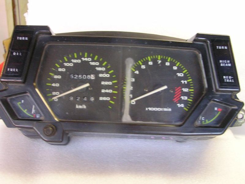 Kawasaki GPX750 Instruments