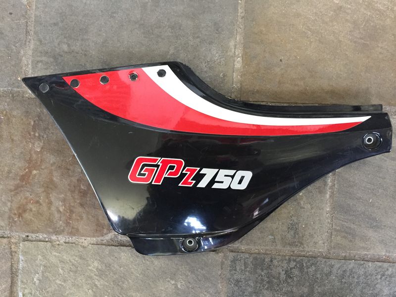 Kawasaki GPZ750 L/H Side Cover