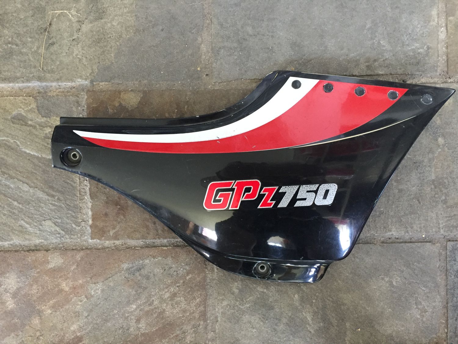 Kawasaki GPZ750 R/H Side Cover