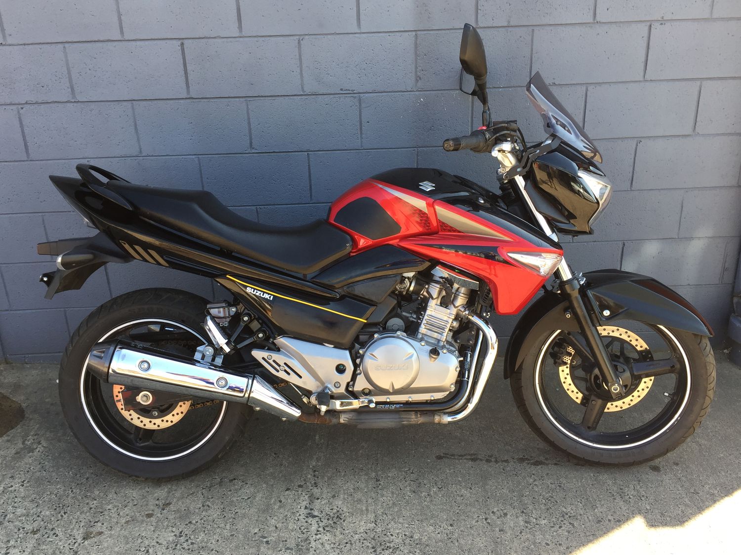 Suzuki GW250 Inazuma