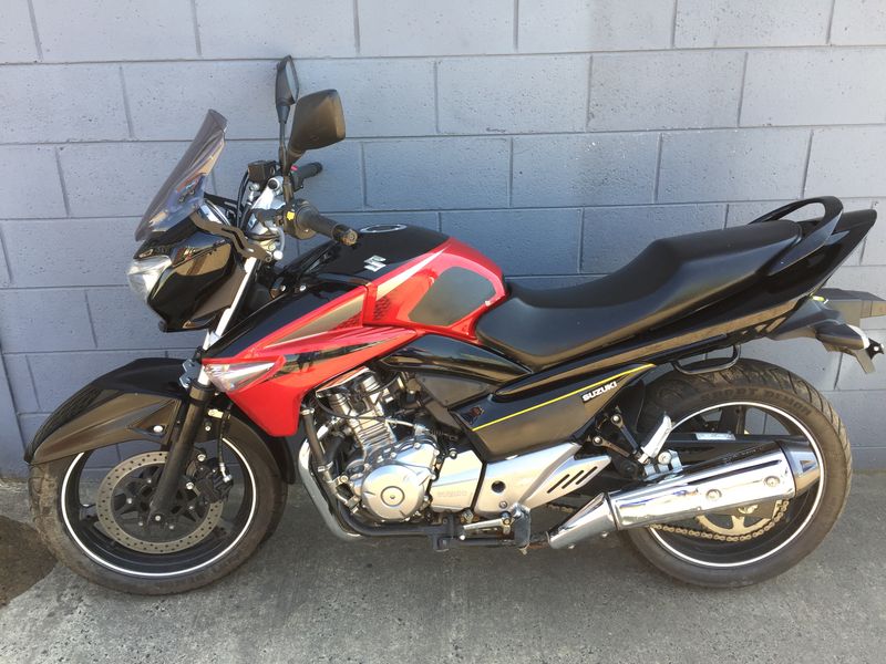 Suzuki GW250 Inazuma