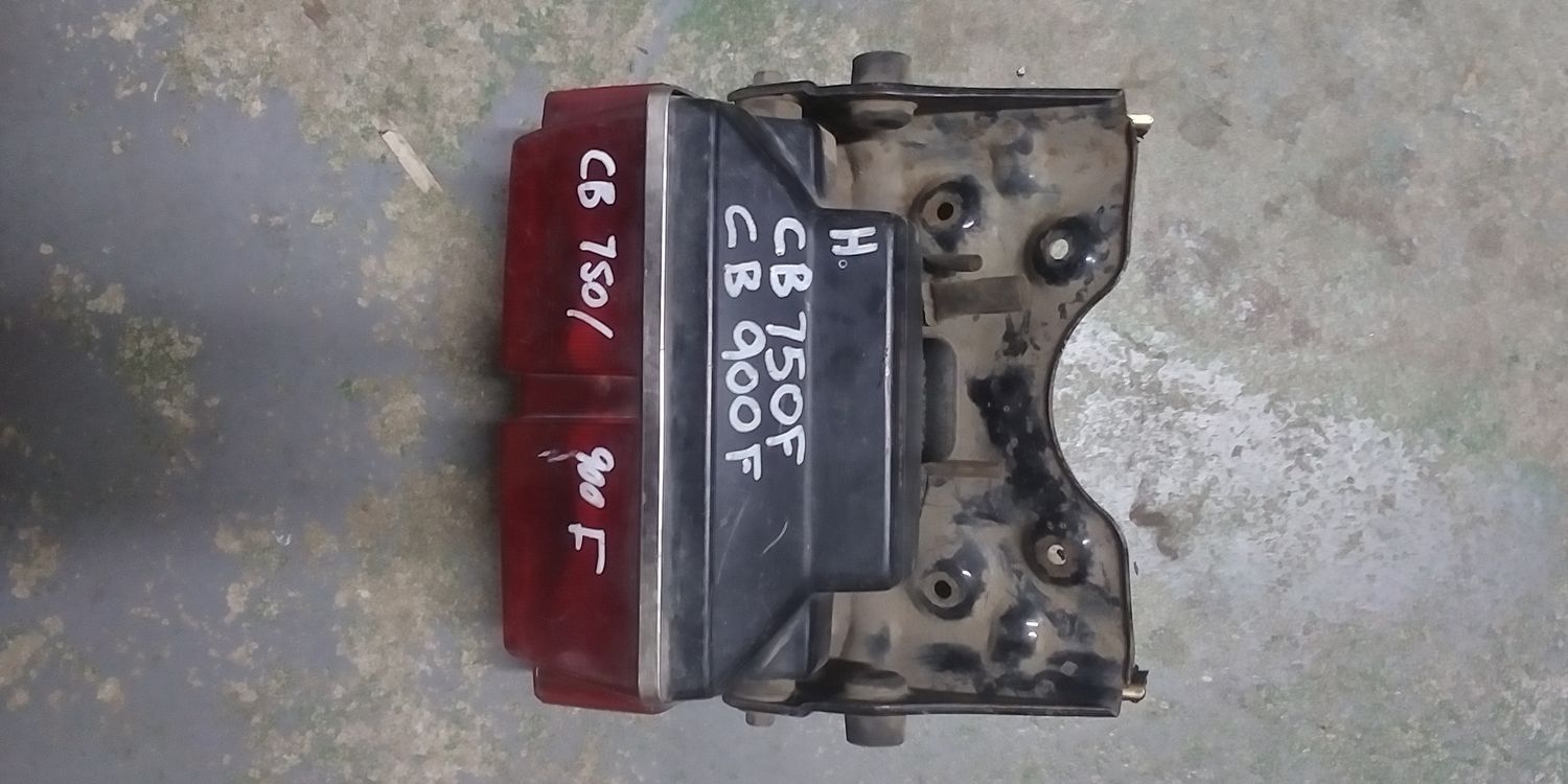 Honda CB900F/750F Tail Light Assembly
