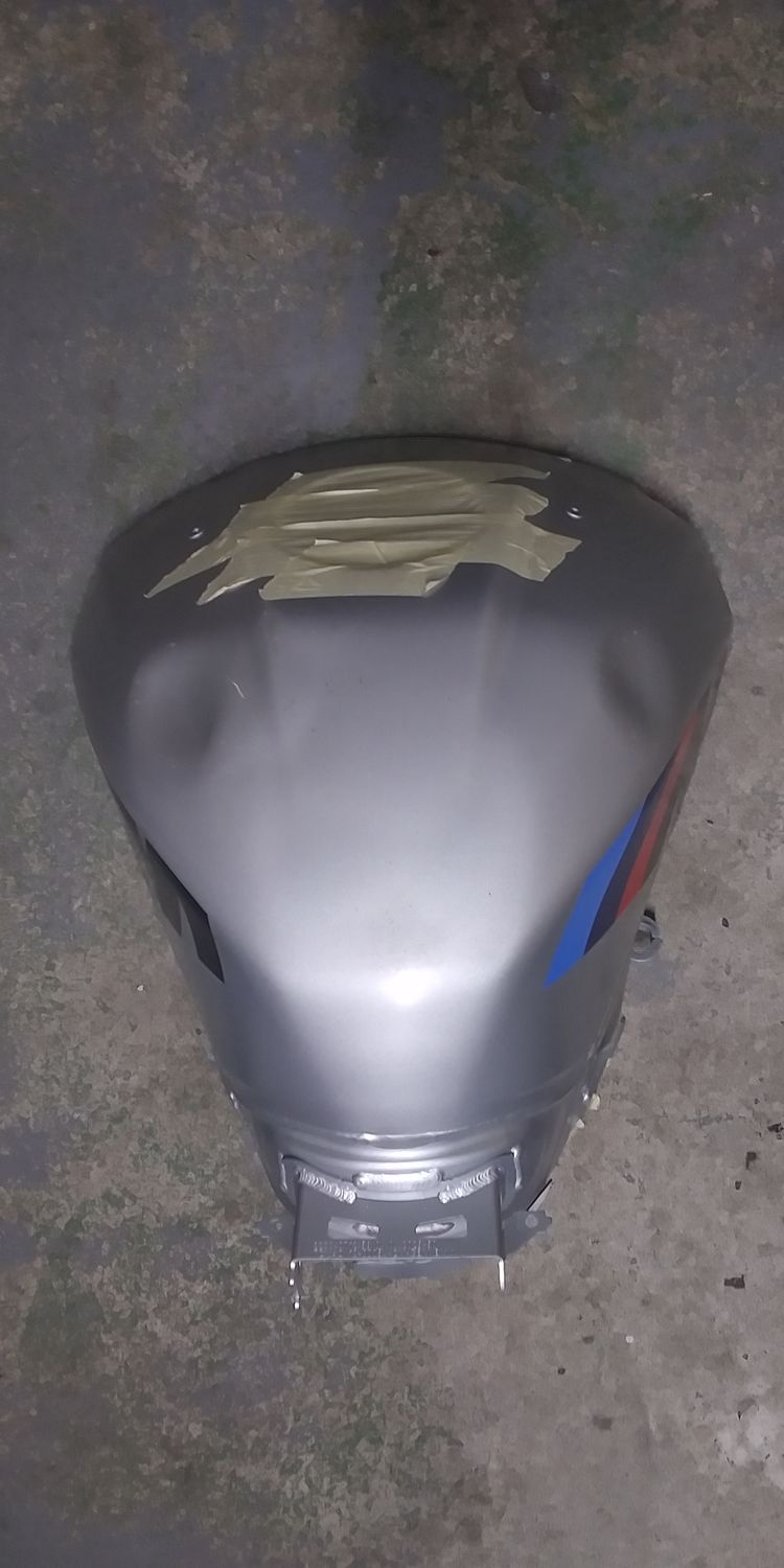 BMW M1000RR Tank
