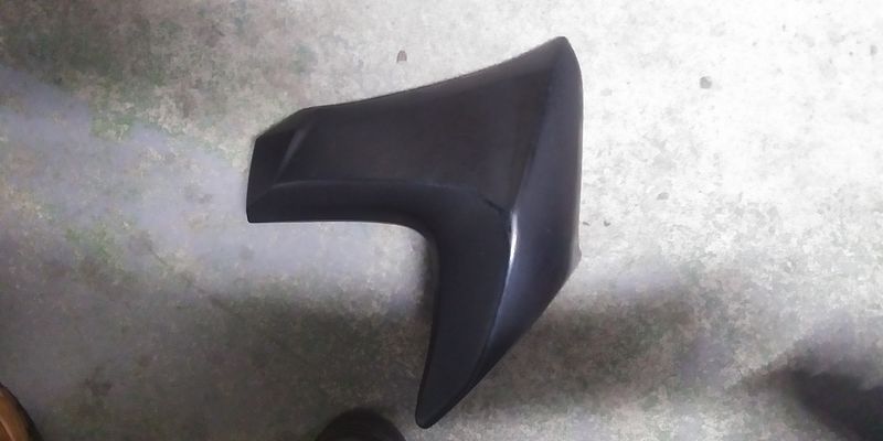 Kawasaki ER650 Left Radiator Shroud
