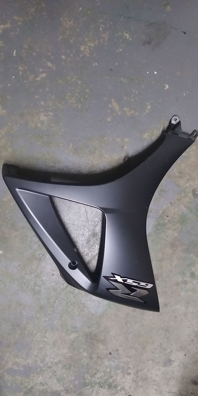 Suzuki GSXR1000 Left Hand Mid Fairing