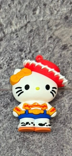 Hello Kitty keychain doll