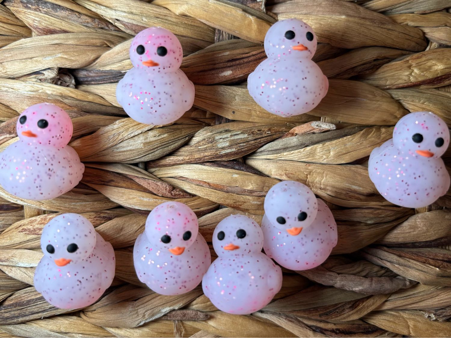 Pink Sparkly Duck Focal 3d