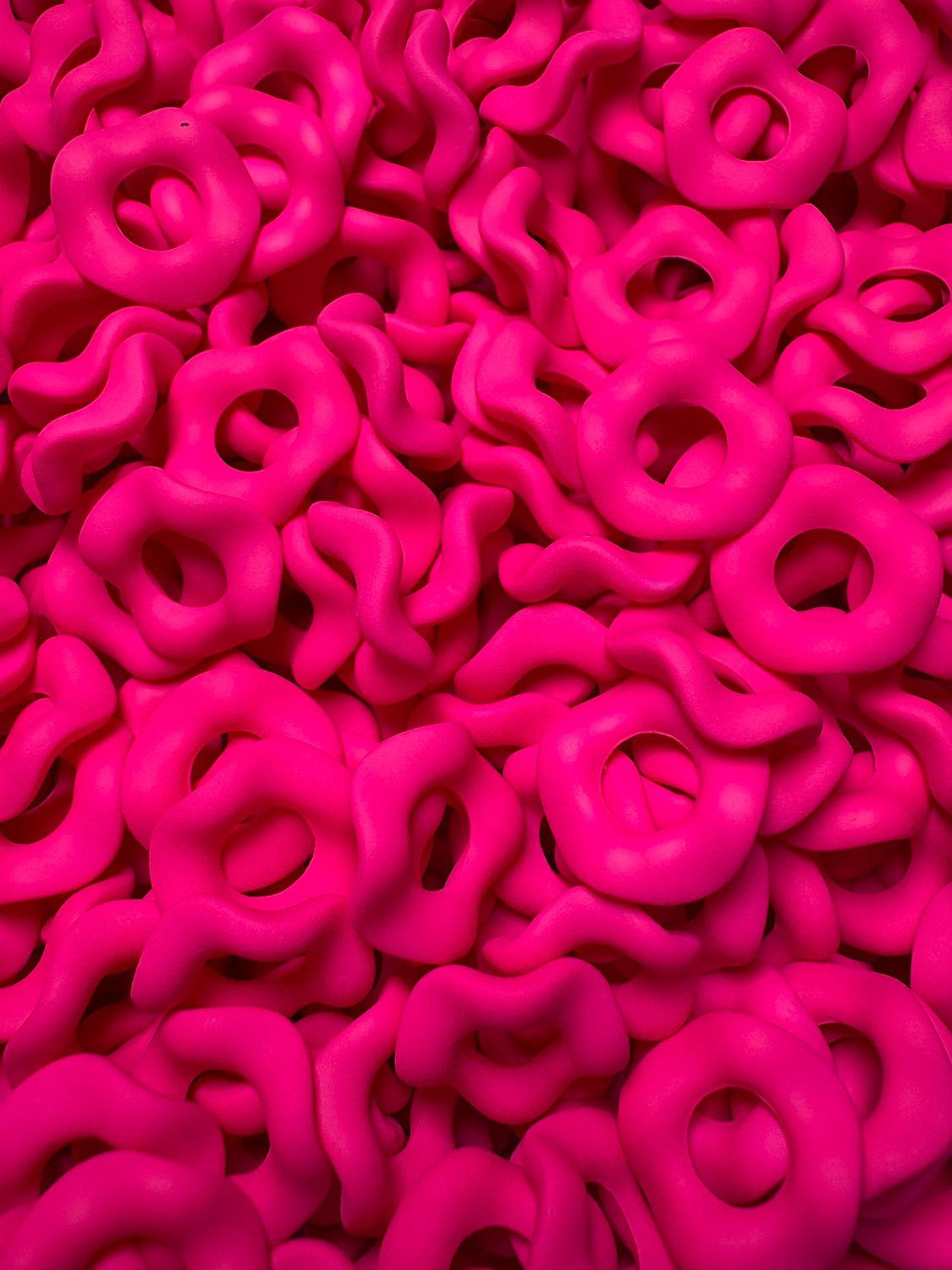 Matte Wavy Spacer Hot Pink