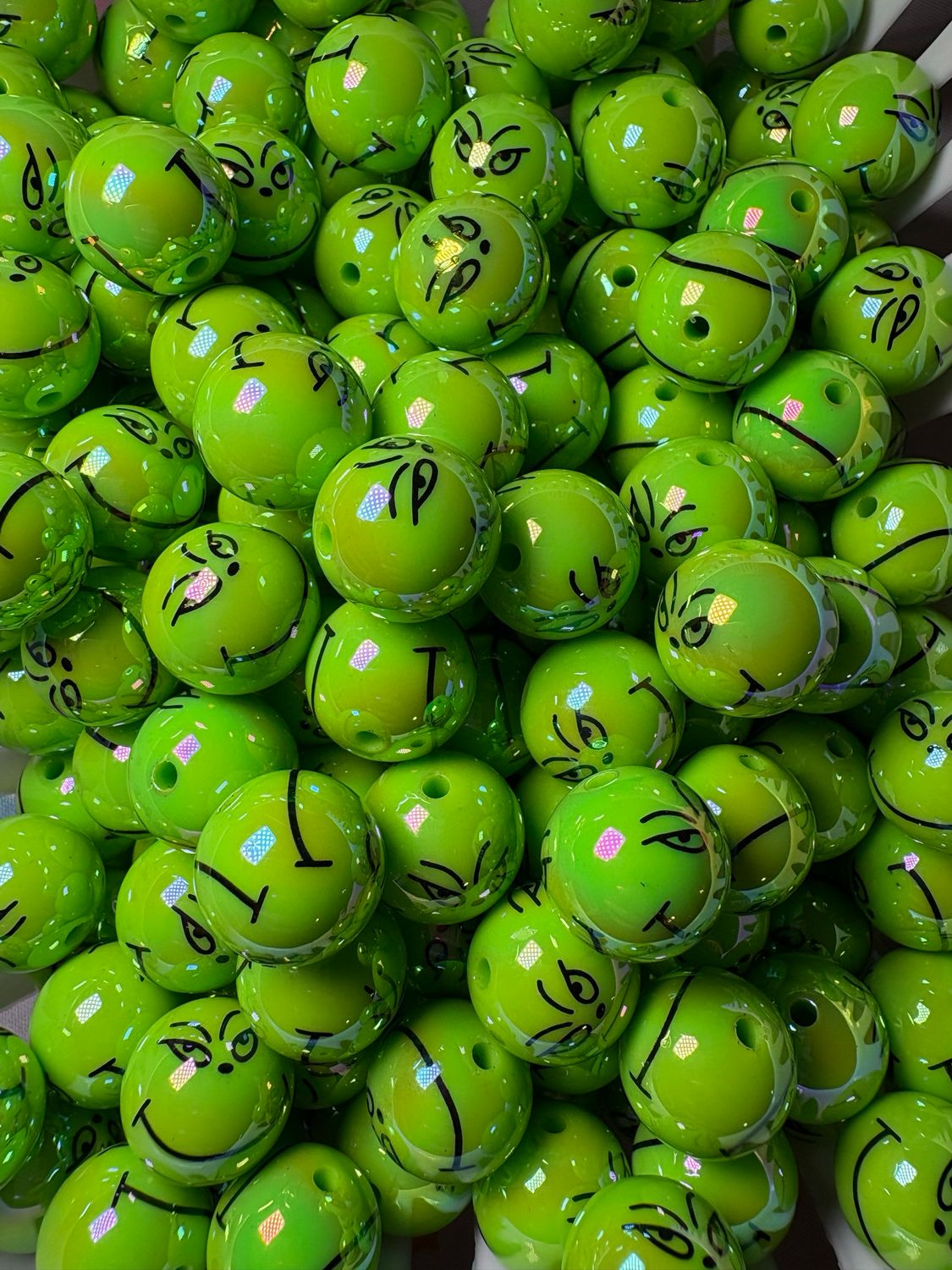 15mm Grinch Head Beads
