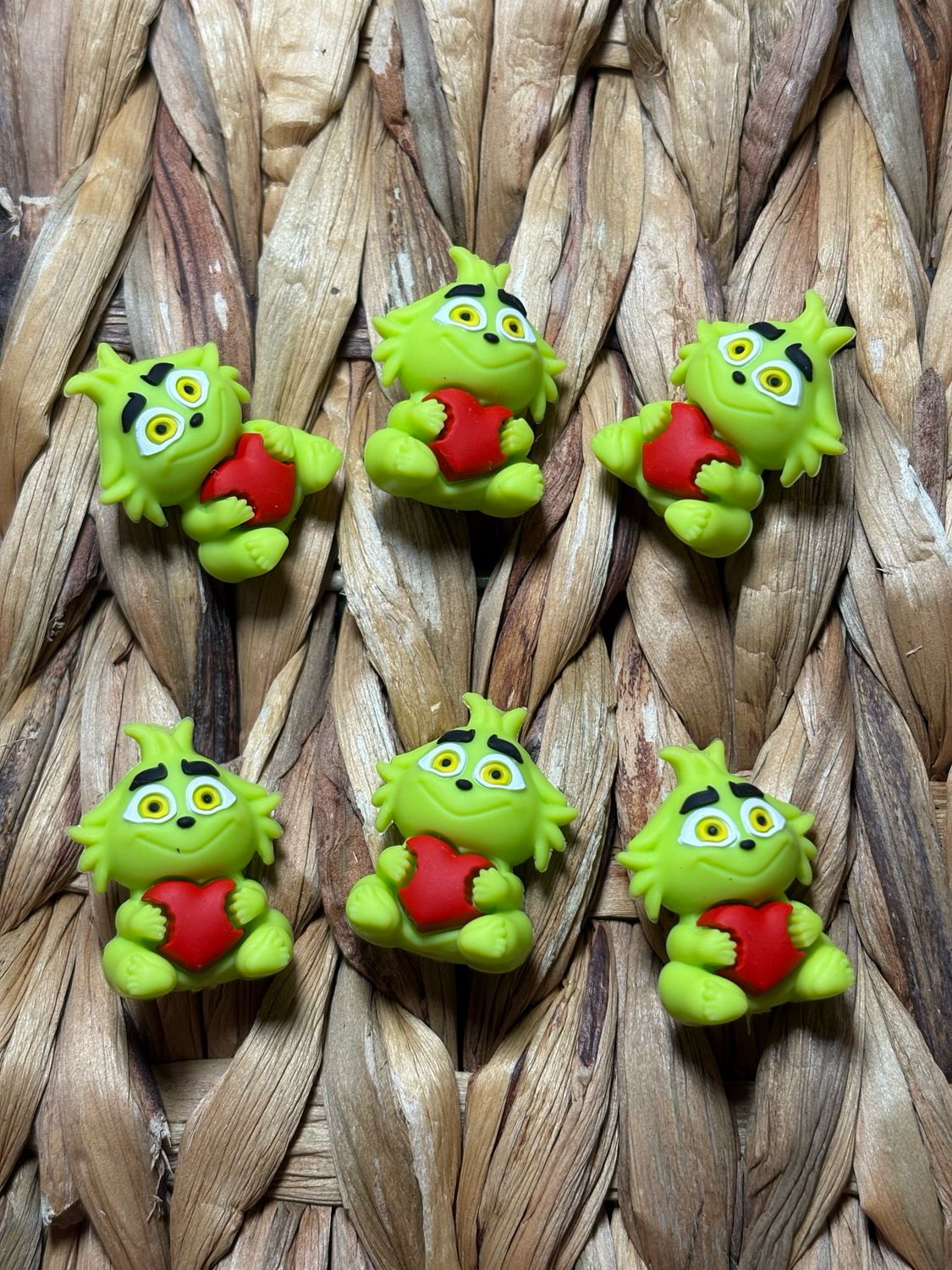 3d Baby Sitting Grinch Focal