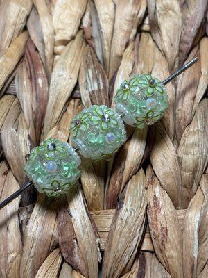 Green Pearl Flower Beads