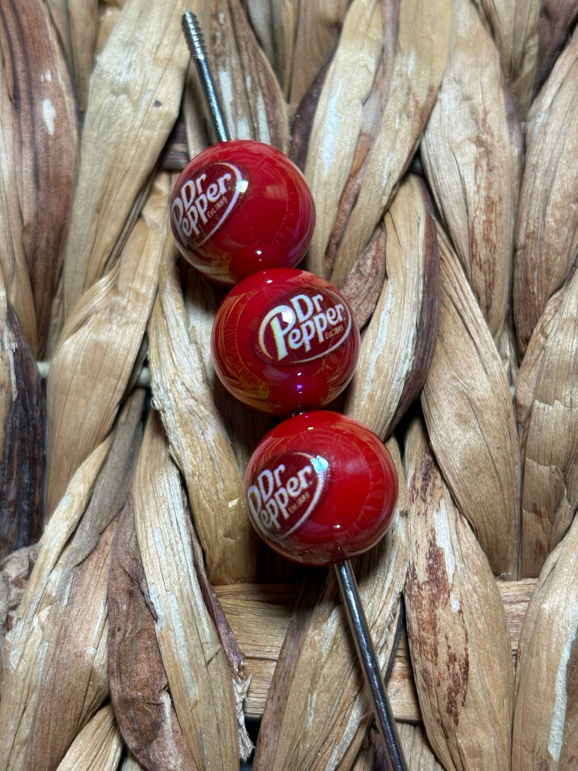 15mm Dr.Pepper Acrylic Beads