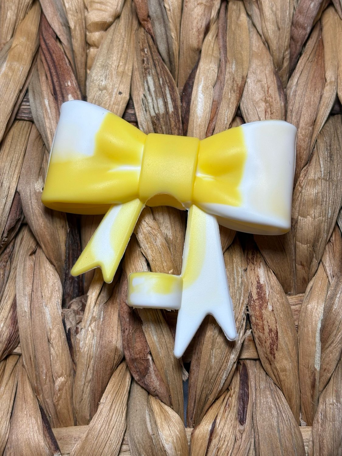 Yellow and White Ombre Straw Topper