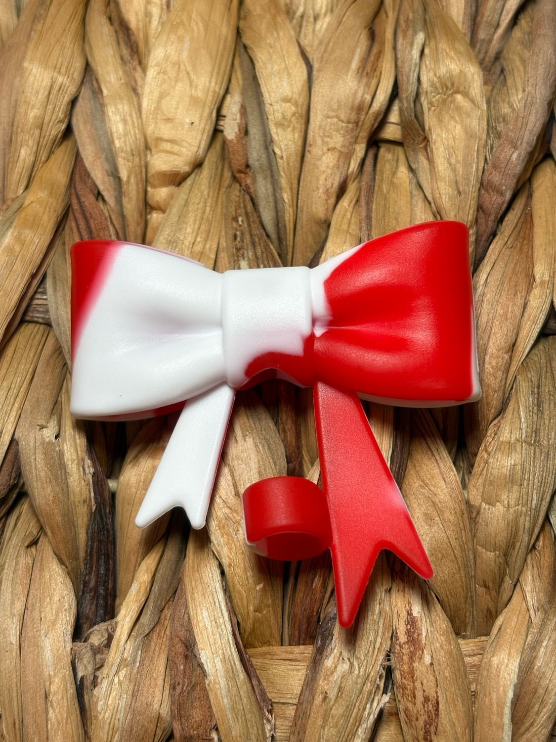 Red and White Ombre Straw Topper