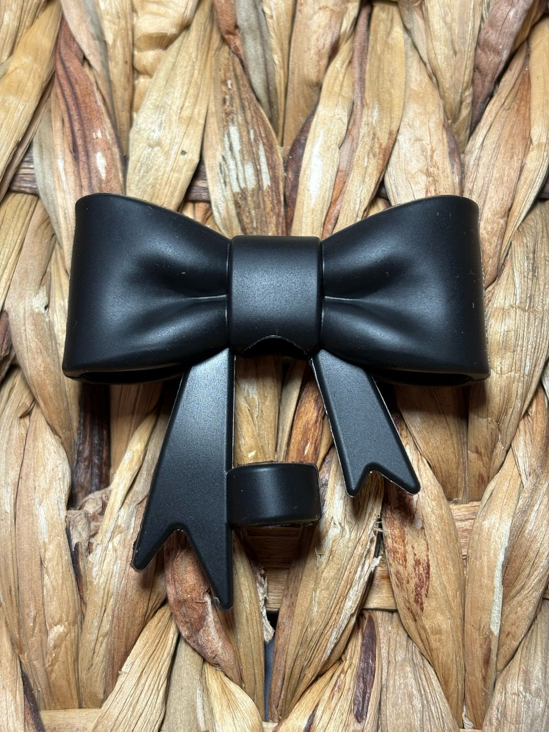 Black Straw Topper