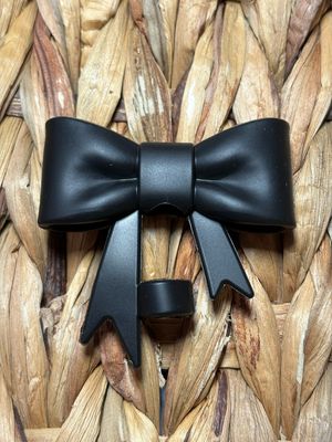 Black Straw Topper
