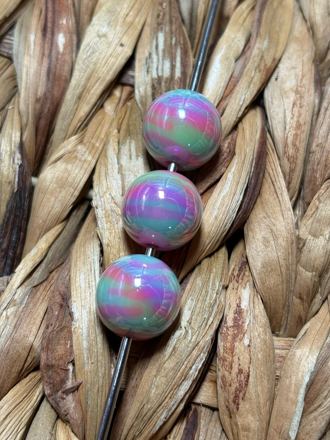15mm Cotton Candy Bead