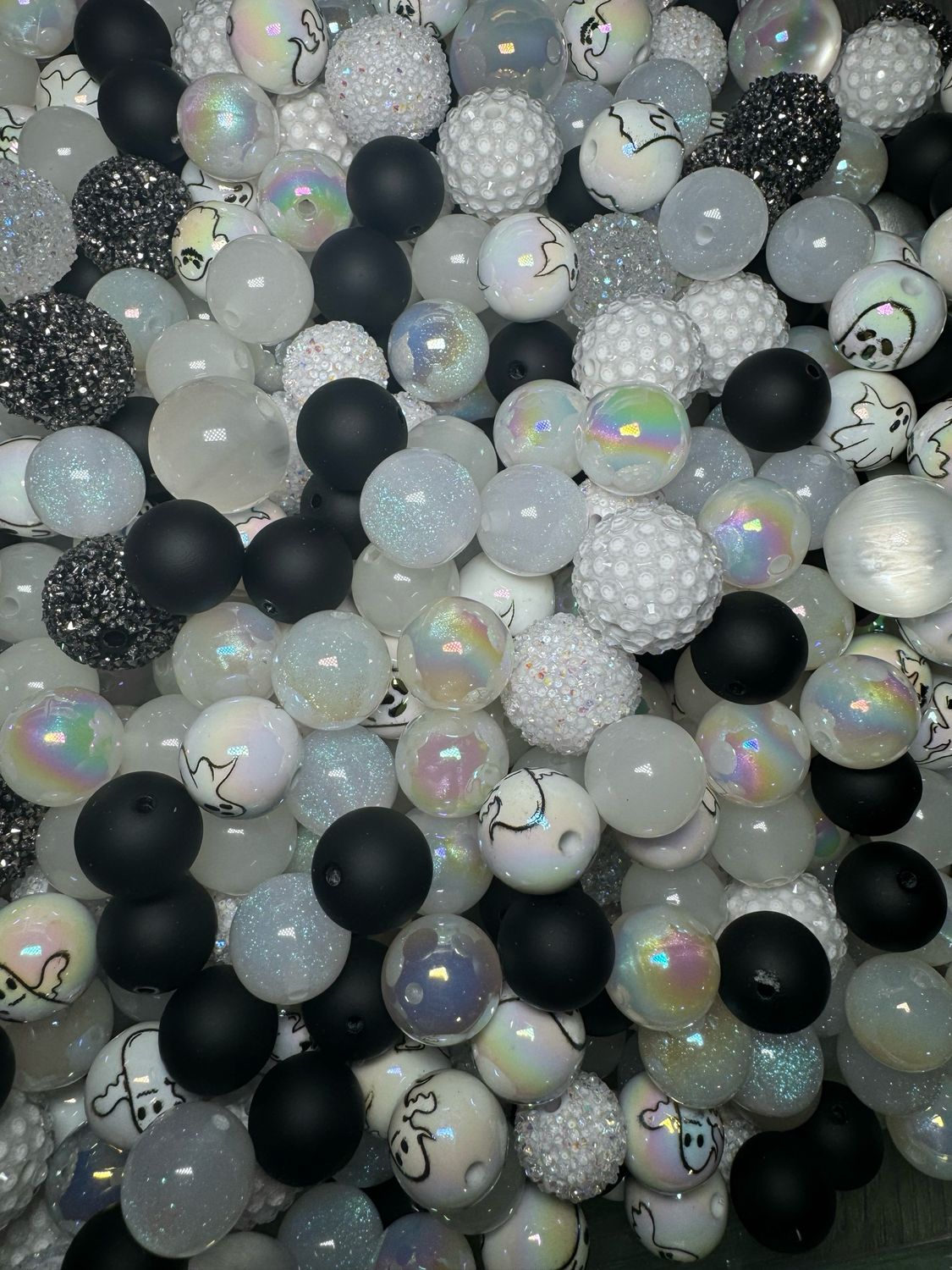 Black and White Bead Scoop