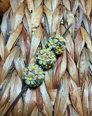 Tan Flower Bead