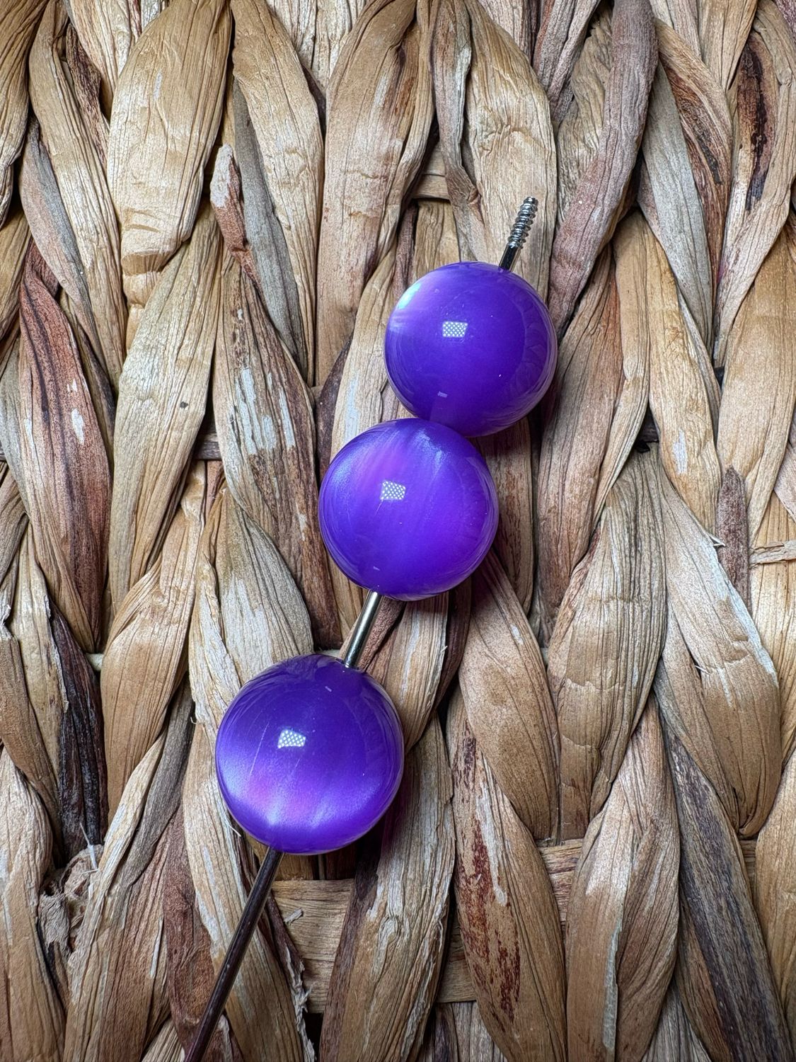 20mm Clear Purple Cateye Beads