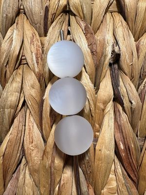 20mm White Frosted Cateye Beads