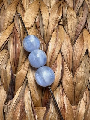 15mm Light Blue and White Ombre Glitter Beads