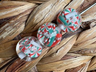 15mm Christmas Candy Confetti Beads