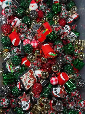 Christmas Bead Scoop 