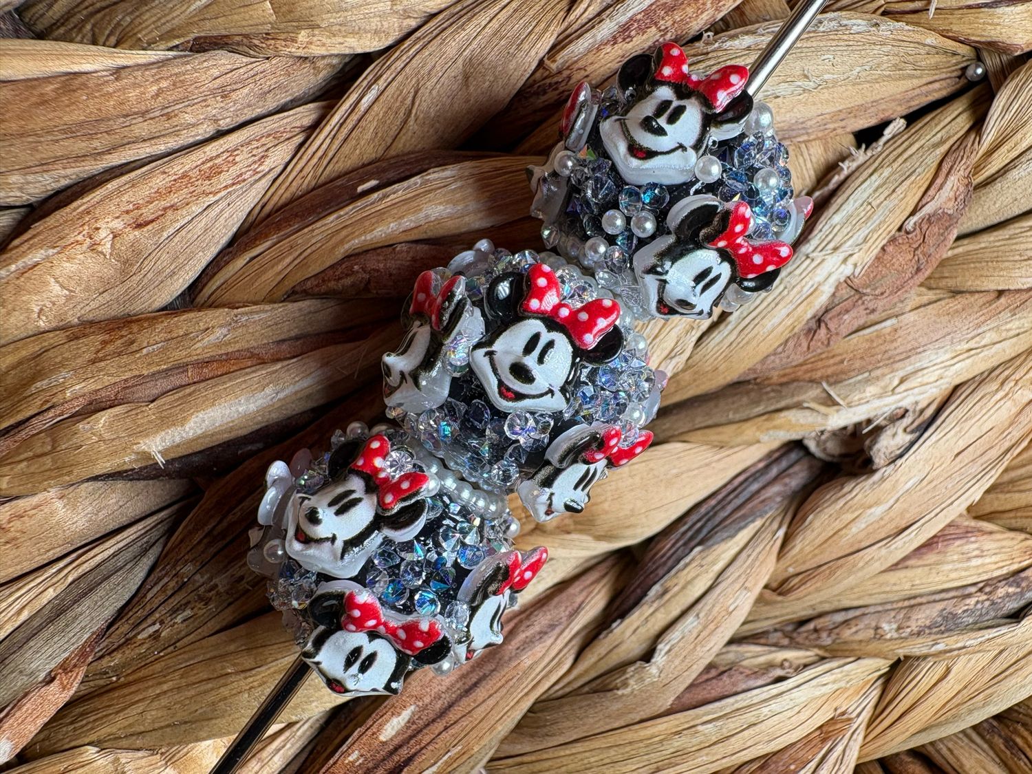 Minnie Mouse Sugar Beads 